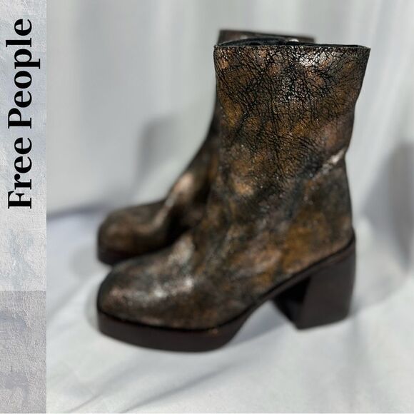 FREE PEOPLE RUBY PLATFORM BOOTS IN METALLIC MEDLEY NWT SIZE 6 - Picture 4 of 7